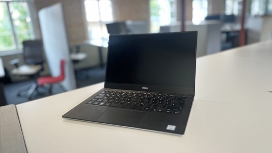 Trouver un modèle d'ordinateur portable Dell à l'aide des tags de service